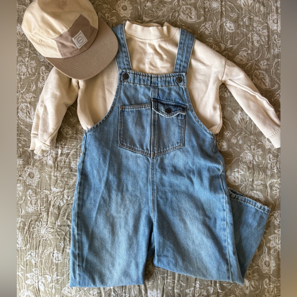 Zara overalls outfit